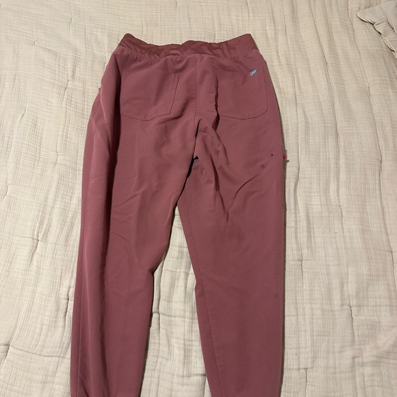 Figs high waisted Zamora jogger scrub pant - large petite - mauve - Picture 4 of 4